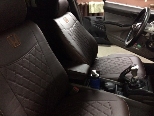 Авточехлы на Honda Civic 8 4D Авточехлы на Honda Civic 8 4D