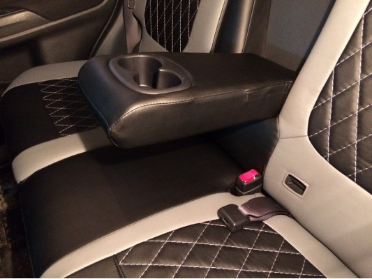 Авточехлы на Mitsubishi Outlander 3 Авточехлы на Mitsubishi Outlander 3