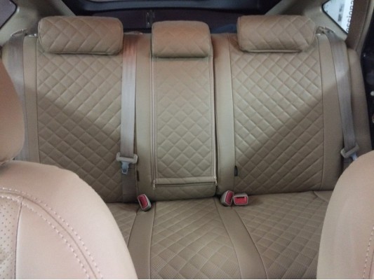 Авточехлы на Toyota Prius