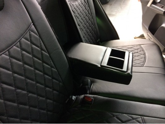 Авточехлы на Toyota RAV 4 CA40