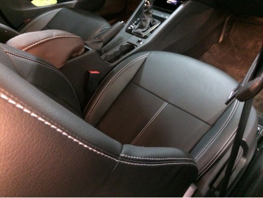 У вас другая модель авто? Каркасные авточехлы пошить сможем!