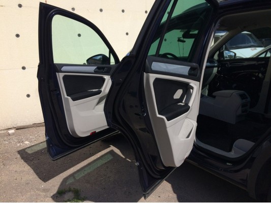 Перетяжка дверных карт